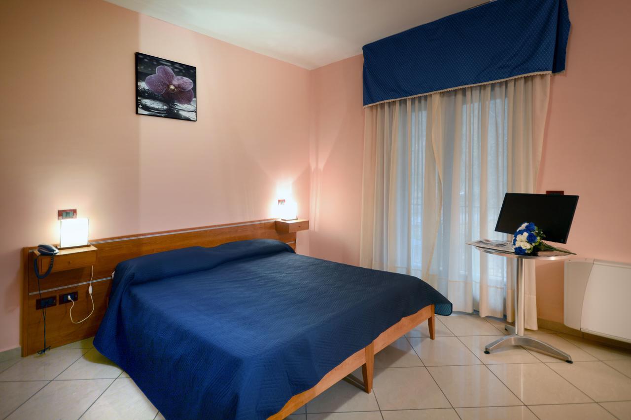 Royal Hotel Montevergine Ospedaletto D'Alpinolo Екстер'єр фото