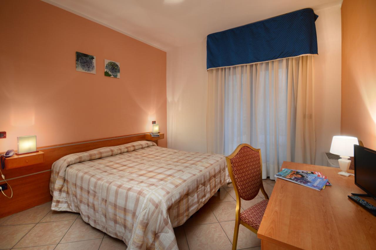 Royal Hotel Montevergine Ospedaletto D'Alpinolo Екстер'єр фото