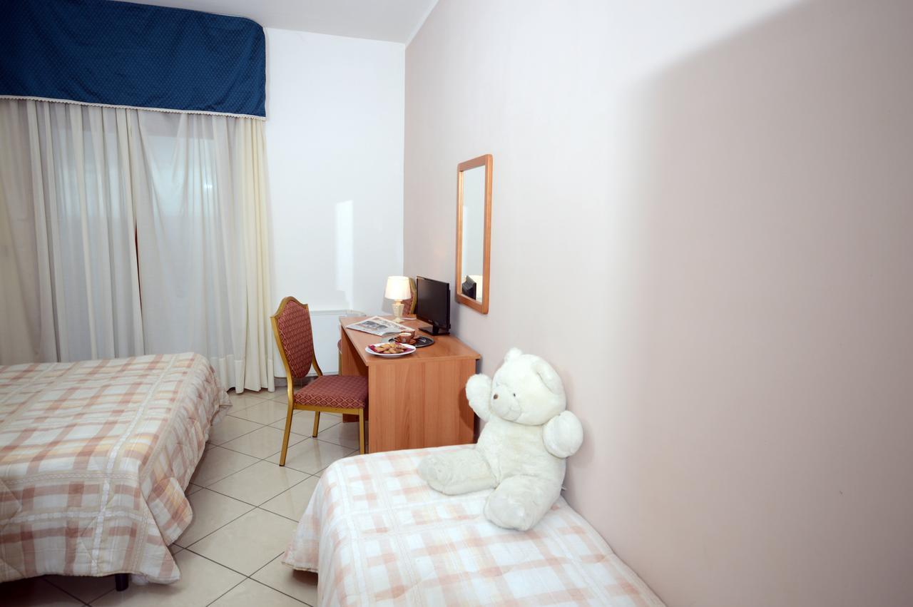 Royal Hotel Montevergine Ospedaletto D'Alpinolo Екстер'єр фото